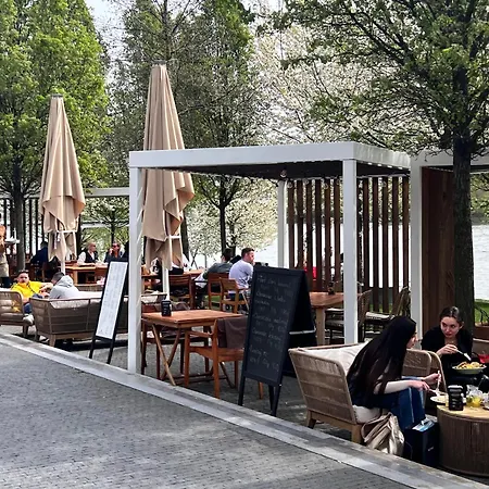 River Front Mezonet Eurovea Appartamento