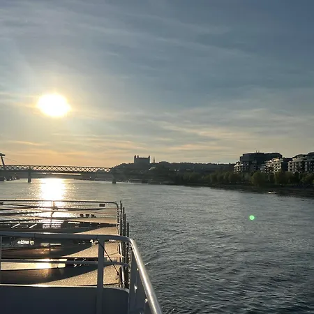 River View Modern Mezzanine * 브라티슬라바