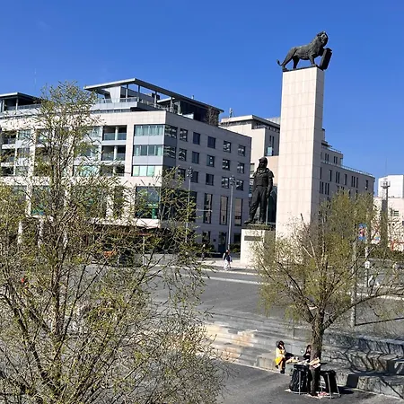 River View Modern Mezzanine شقة براتسيلافا