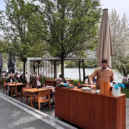 Appartement River Front Mezonet Eurovea *