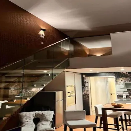 River View Modern Mezzanine شقة *